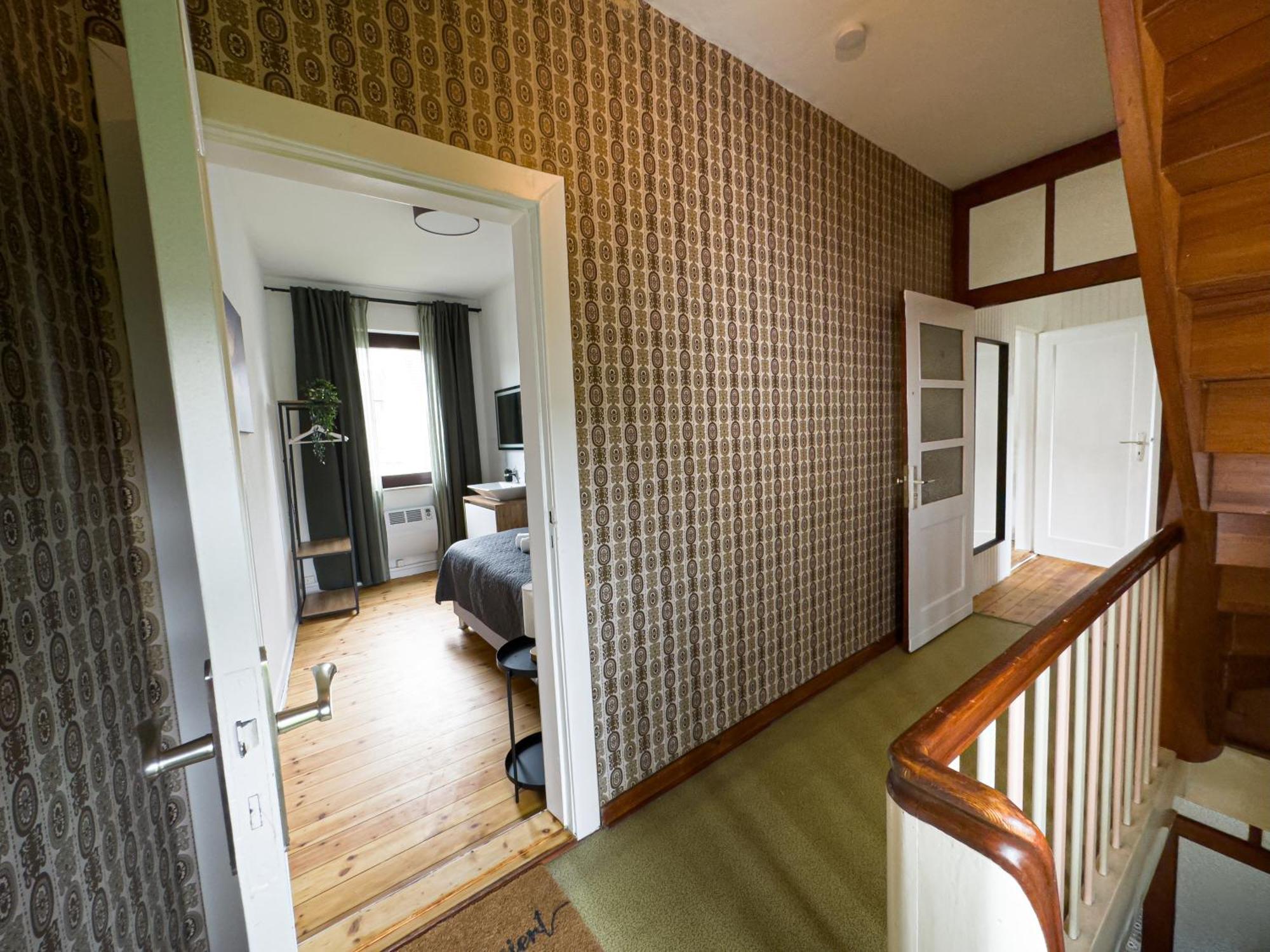 Immostay #8 - Haus Fuer 13 Personen Mit 7 Zimmer - Grosser Garten & Grill, Free Parking, Wlan Bremen Exterior foto