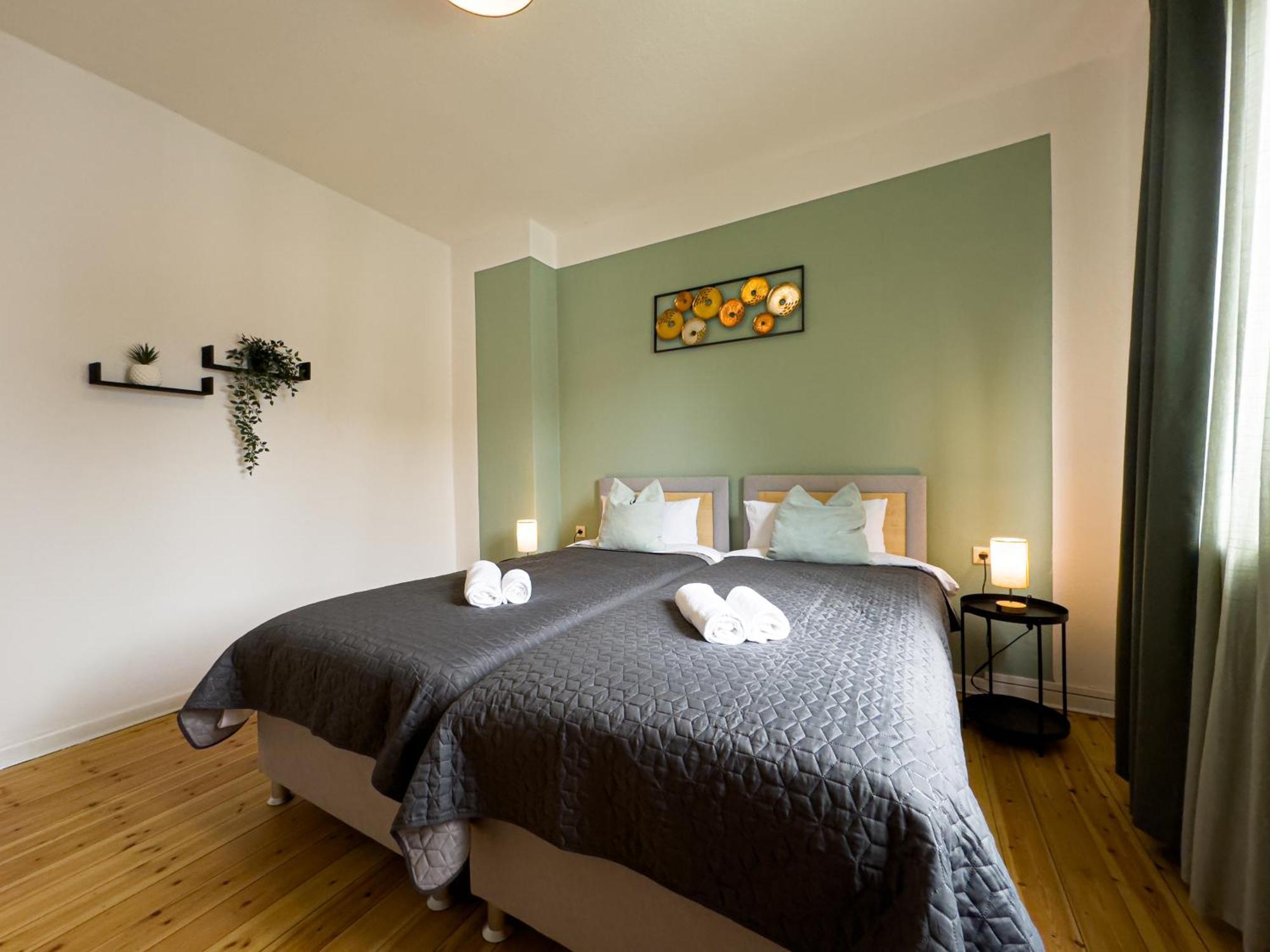 Immostay #8 - Haus Fuer 13 Personen Mit 7 Zimmer - Grosser Garten & Grill, Free Parking, Wlan Bremen Exterior foto